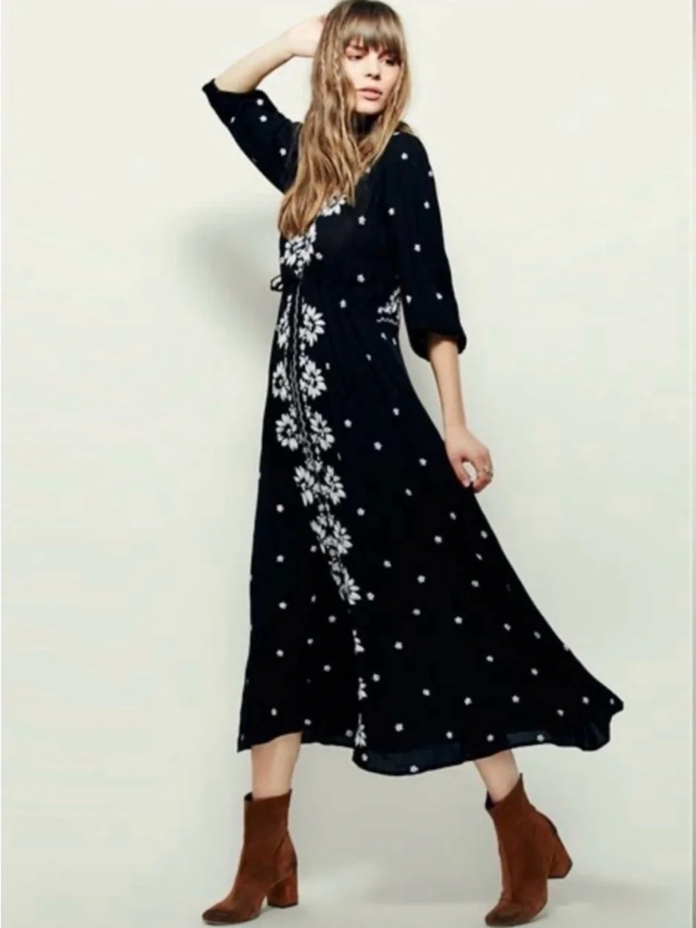 Free People Embroidered Fable V-Neck‎ Empire Waist Midi Dress Black Size Small